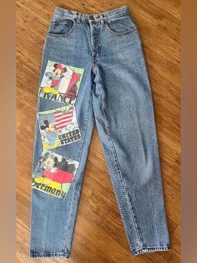 Vintage Disney Mickey Mouse Travel Patch Mom Jeans | High Waisted | 28